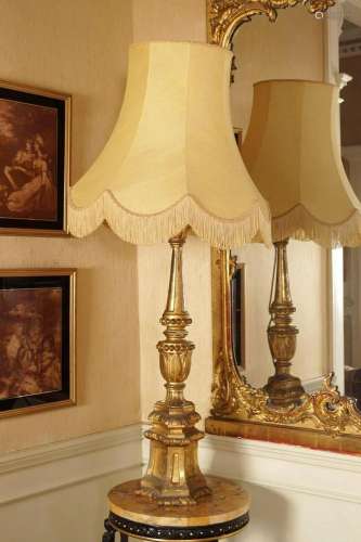 PAIR OF LARGE 19TH-CENTURY CARVED GILTWOOD LAMPS