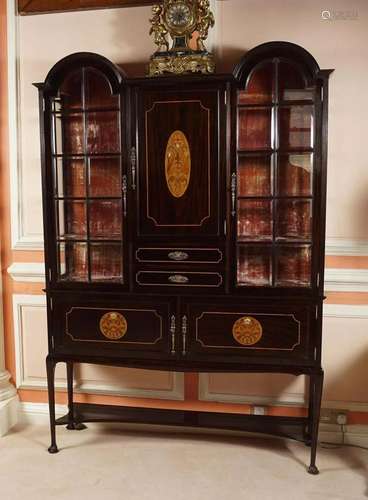 EDWARDIAN MAHOGANY AND SATINWOOD INLAID CABINET