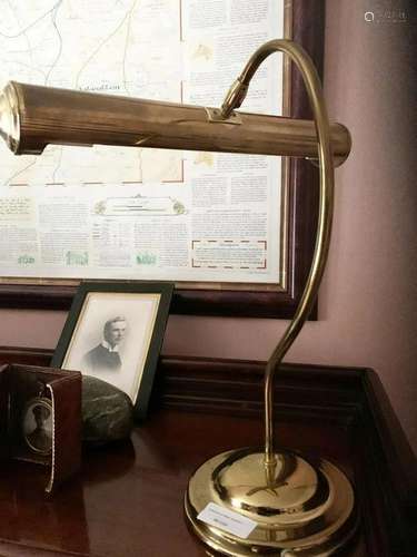 EDWARDIAN BRASS SCHOLAR'S LAMP