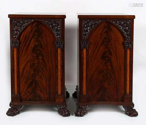 PAIR OF 19TH-CENTURY MAHOGANY PEDESTALS