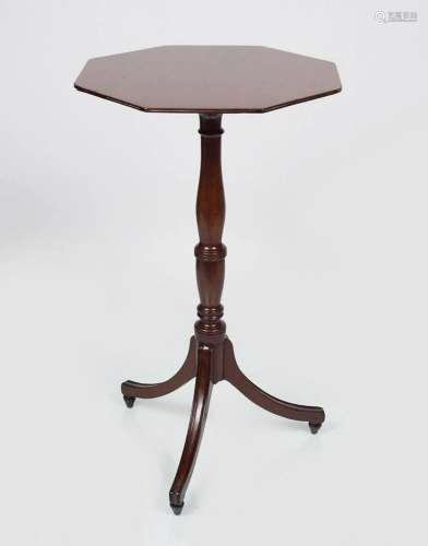 GEORGE III MAHOGANY WINE TABLE