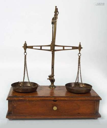 19TH-CENTURY BRASS WEIGHING SCALES