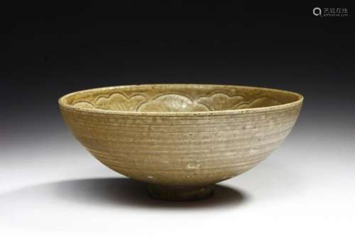 Arte Cinese A celadon glazed cup China, Song dynasty