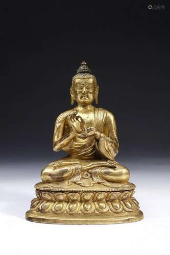 Arte Cinese A gilt bronze Buddha figureChina, Qing