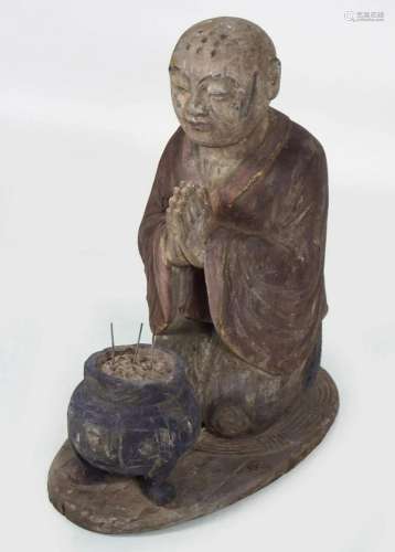 EARLY CHINESE CARVED TEMPLE FIGURE