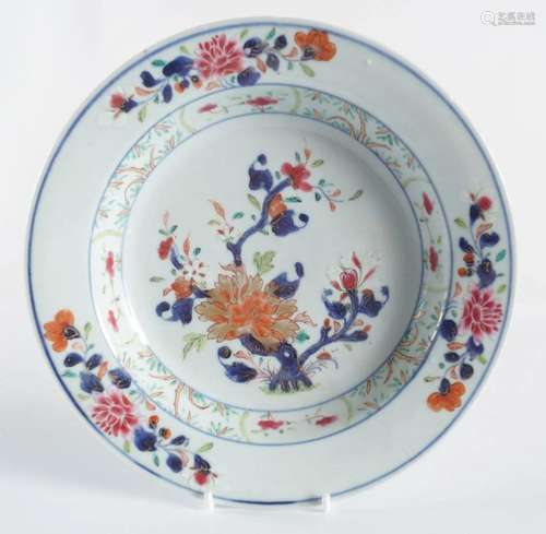 18TH-CENTURY CHINESE IMARI DISH