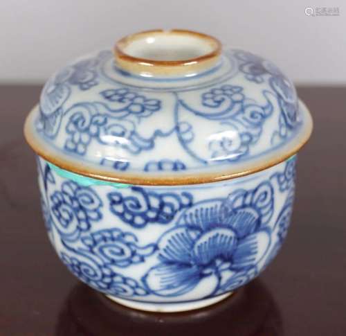 BLUE AND WHITE KANGXI BOWL AND LID