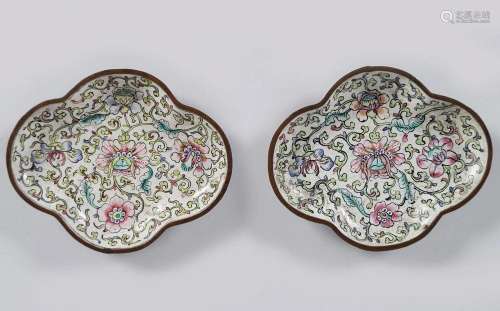 PAIR OF 19TH-CENTURY ENAMELLED DISHES