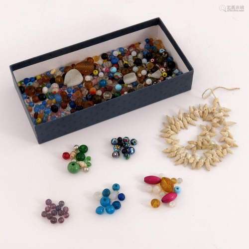 Assorted lace bobbin requisites, to incl