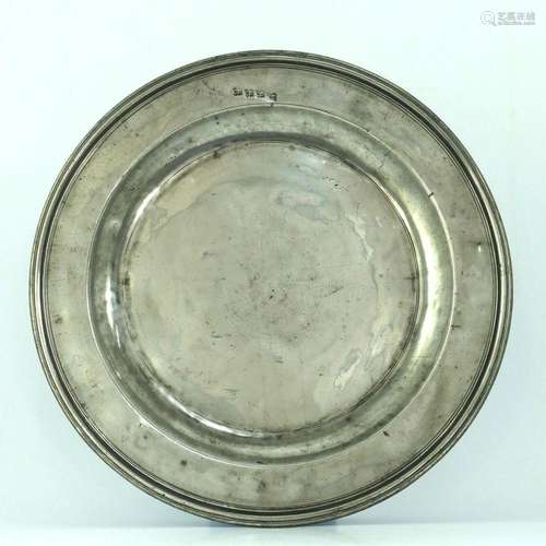 A William & Mary triple reeded pewter di