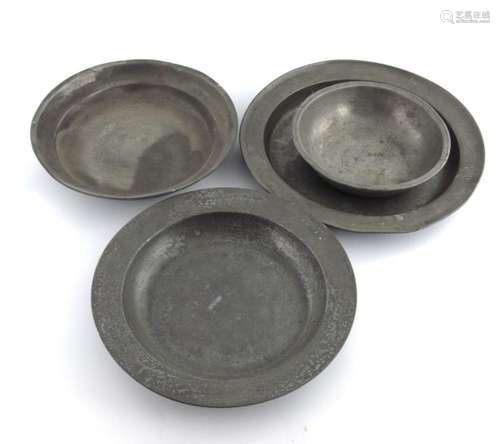 Four pewter basins, 18th Century (4)