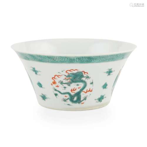 FAMILLE VERTE 'DRAGON AND PHOENIX' MEDALLION BOWL