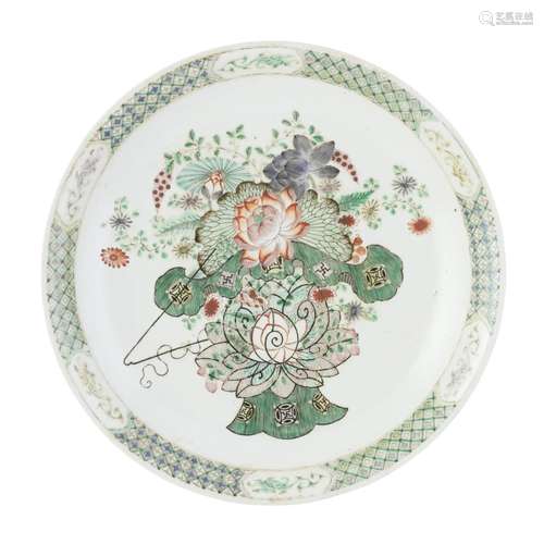 FAMILLE VERTE 'LOTUS ARRANGEMENT' CHARGER QING DYN...