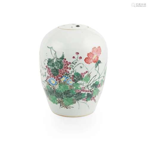 FAMILLE ROSE JAR AND COVER TONGZHI MARK