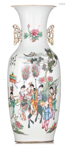 A Chinese Xin Fencai vase, with signed texts, Republic perio...