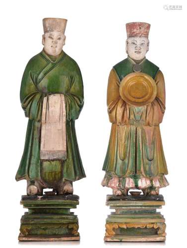 Two Chinese sancai-glazed pottery standing figures, late Min...