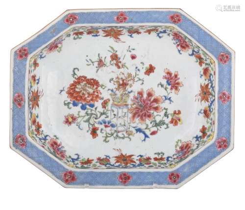 A Chinese famille rose octagonal deep plate, Qianlong period...