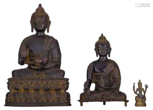 Two Chinese bronze figures of Buddha Shakyamuni, tallest H 4...