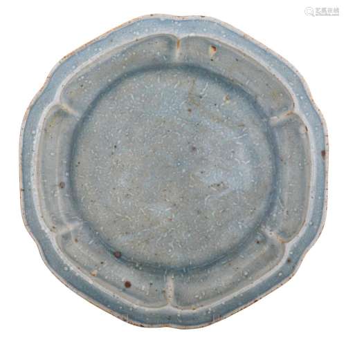 A Chinese hexagonal foliate-shaped celadon ware plate, with ...