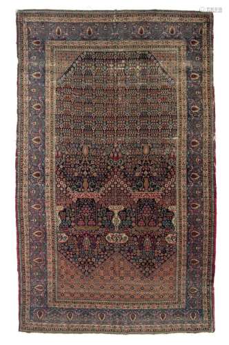 An Iran Qashqai woollen rug, mid 19thC, 321 x 192 cm