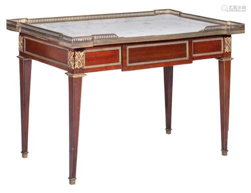 A Louis XVI style mahogany veneered occasional table, H 54,5...