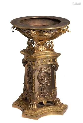 A fine French Restauration style gilt bronze 'surtout de...