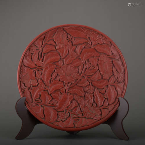 A carved lacquerware 'floral' dish