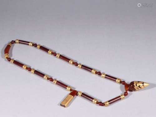 An Agate with Partial Gold Encasement Necklace