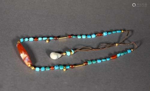 A Turquoise abd Agate Necklace