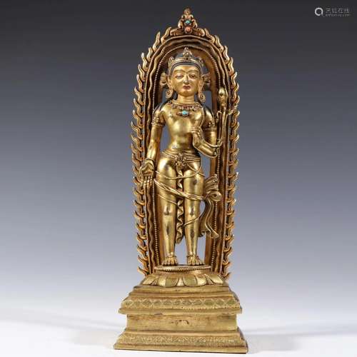 A Gilt Bronze Guanyin Statue