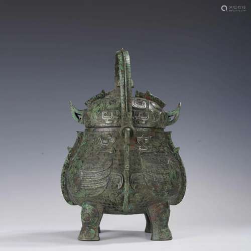 Bronze Ritual Vessel With Loop Handle