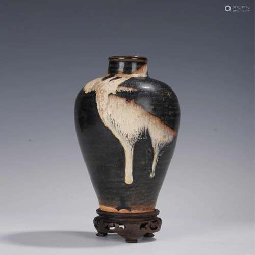 Pottery Meiping Vase