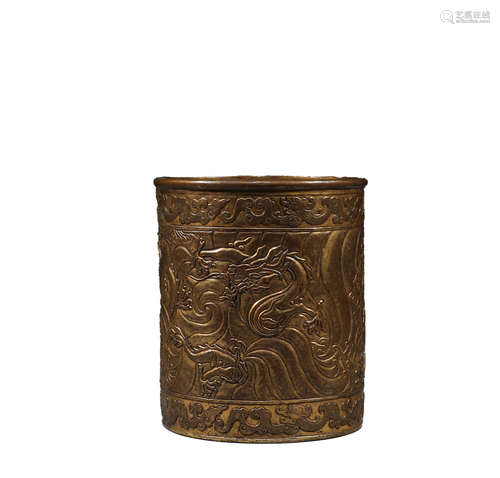 In the Qing Dynasty, the bronze gilded pen holder