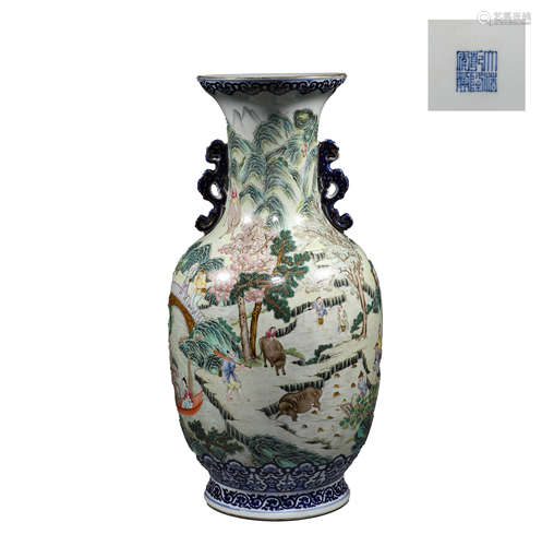 Qing Dynasty, blue and white pastel character story bottle