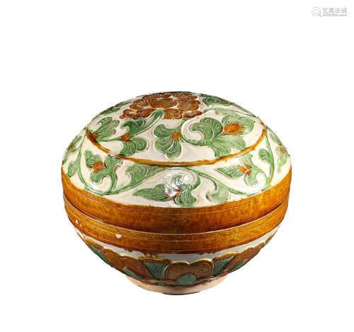 Ancient China, three color flower pattern holding box