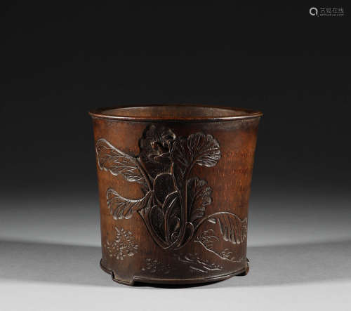 Bamboo carving pen holder in Qing Dynasty
