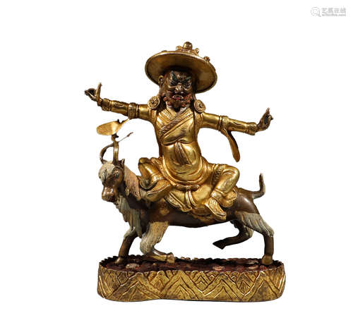 In the Qing Dynasty, bronze gilded riding sheep protected th...