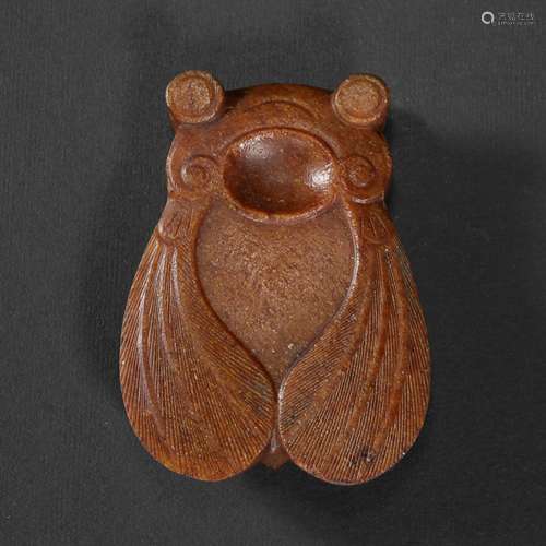 CHINESE HAN DYNASTY JADE CICADA