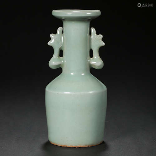 CHINESE SOUTHERN SONG LONGQUAN WARE CELADON GLAZED AMPHORA