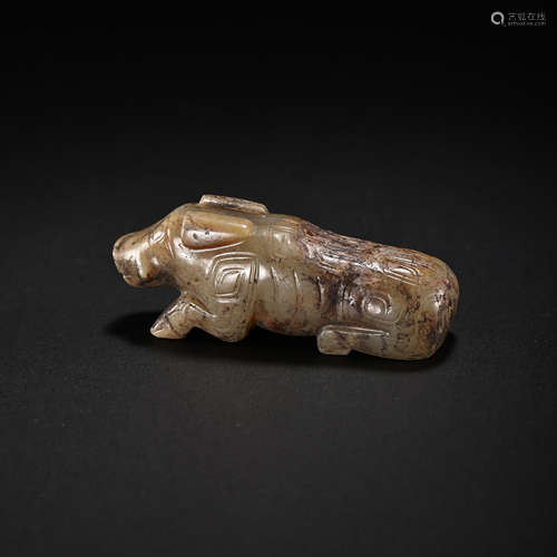 CHINESE HAN DYNASTY HETIAN JADE BEAST