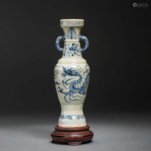 CHINESE YUAN DYNASTY BLUE AND WHITE AMPHORA