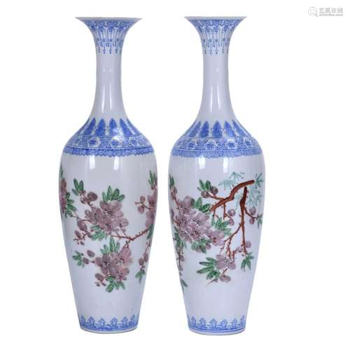 PAIR OF CHINESE VASES, 20TH CENTURY.