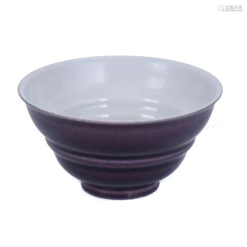 SMALL CHINESE BOWL, 20TH CENTURY.