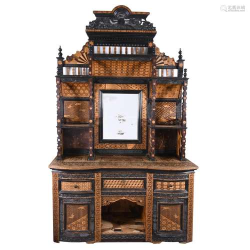 JAPANSE CABINET, EARLY 20TH CENTURY.