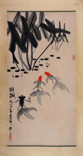 CHINESE SCROLL PAINTING OF KOI FISH SIGNED BY WU ZUOREN