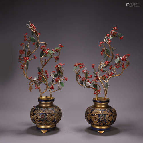 A pair of gilding copper flower holders