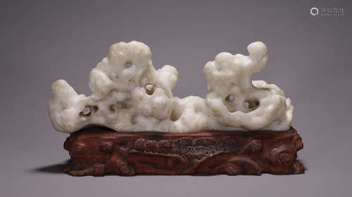 A Hetian jade ornament