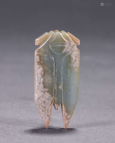 A Hetian jade cicada ornament