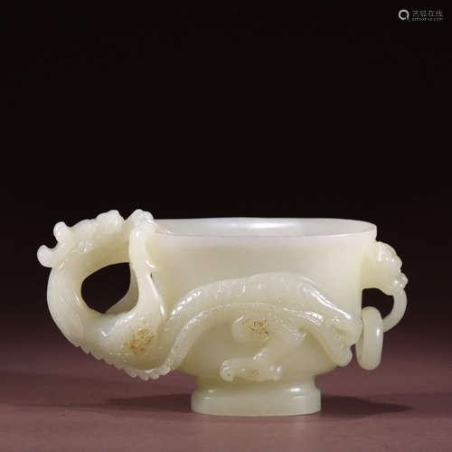 A Hetian jade dragon cup