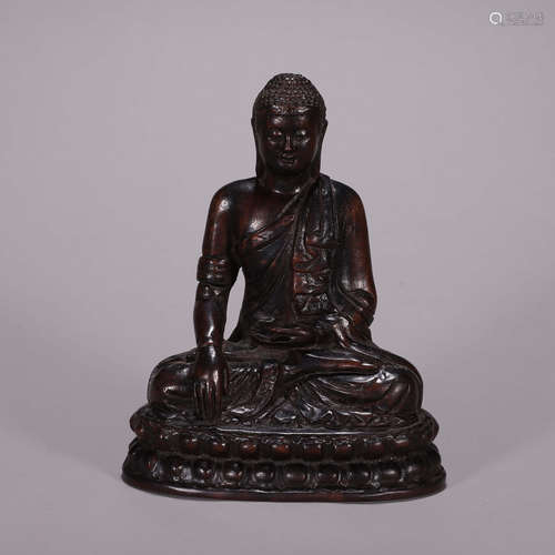 An aloeswood Sakyamuni buddha statue